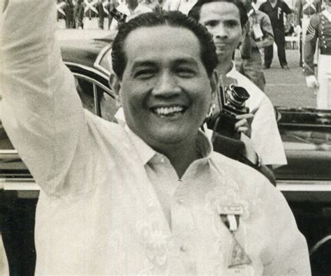 Diosdado Macapagal Biography .